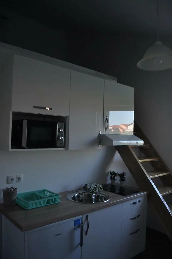 Apartments Armando Zara 0*,