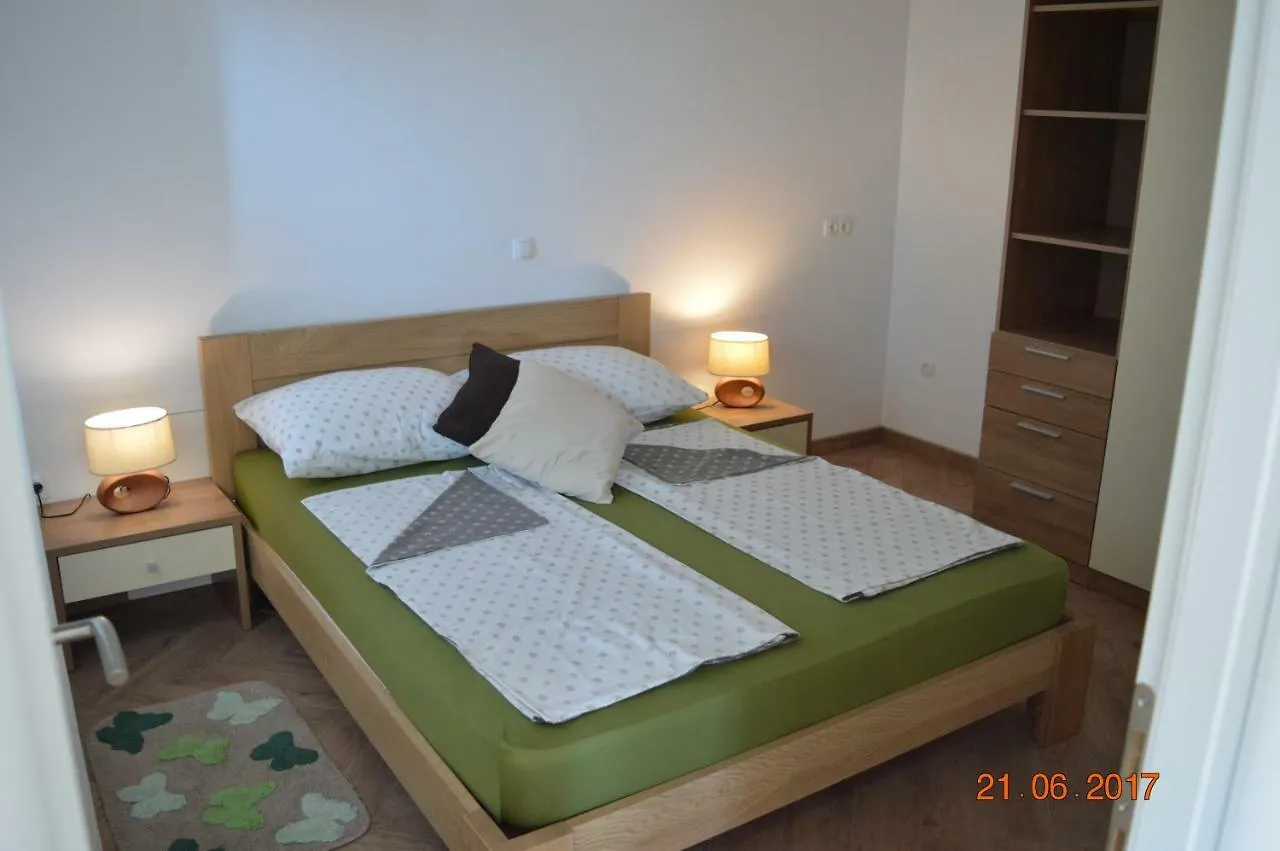 Apartments Armando Zadar 0*,